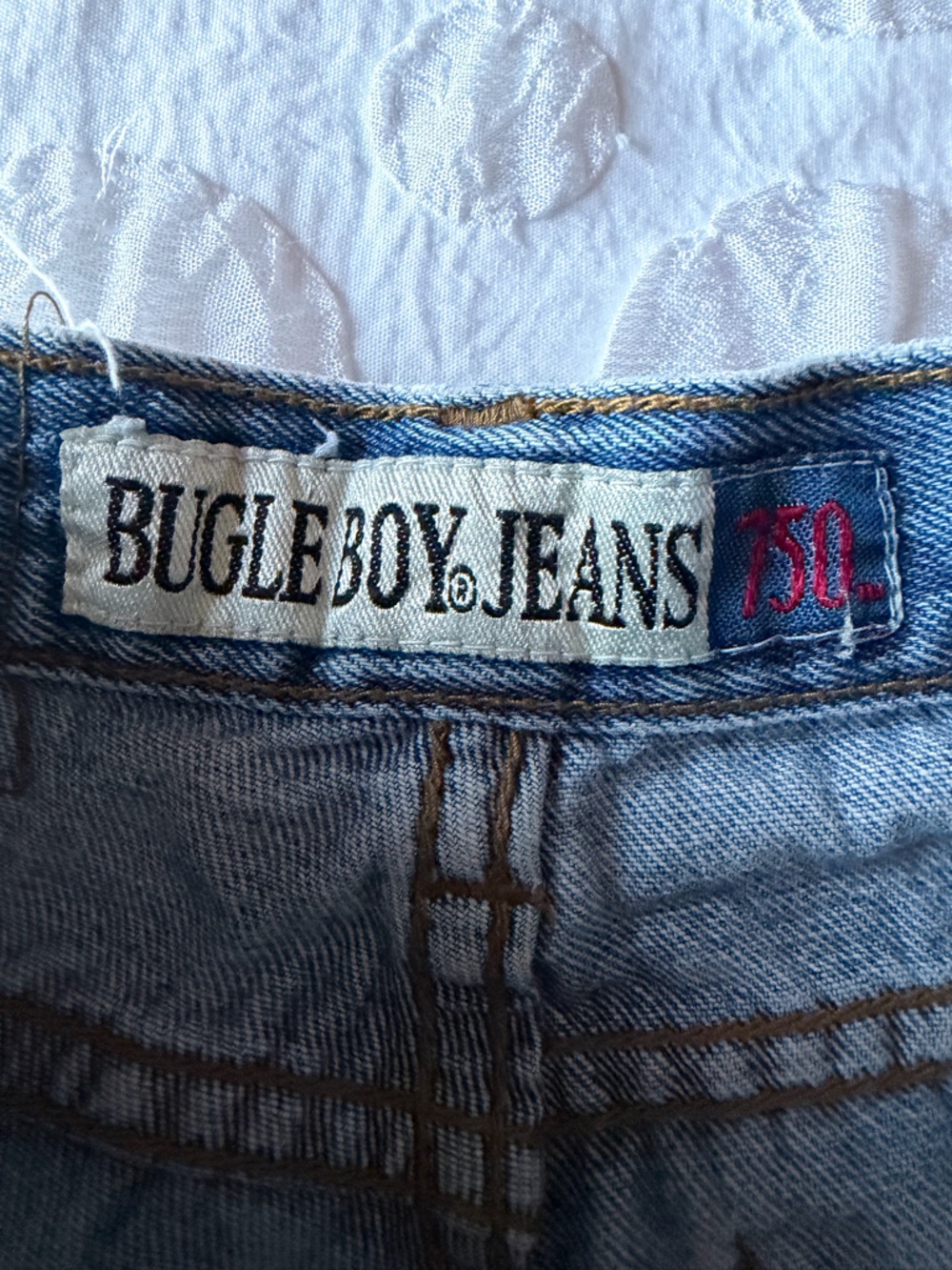 Vintage 90s Bugle Boy 750 Jean shorts - Picture 2 of 4